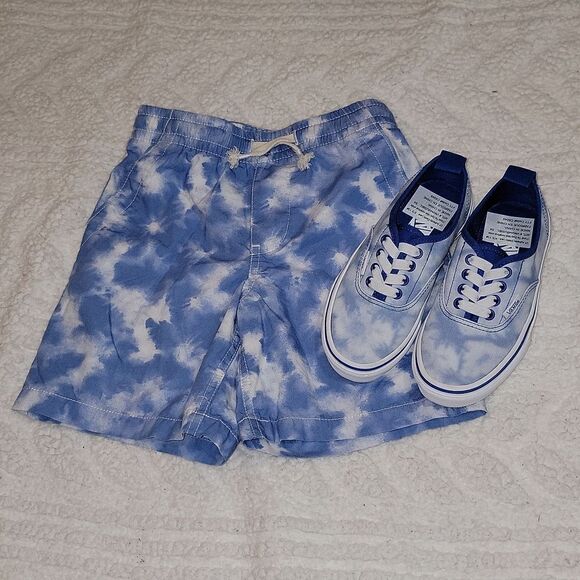 VANS Tonal Tie Dye Authentic Elastic Lace Kids Shoes Size 13 & Gap Shorts Size 5 - Picture 1 of 16